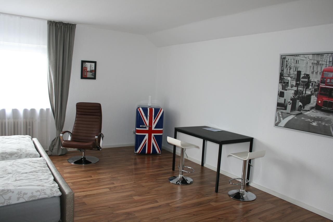 Pension am Kurpark Waldbronn Bagian luar foto